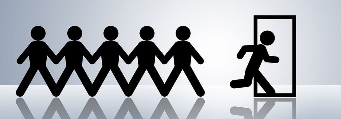 Ajankohtaiset: poistumisturvallisuuden suunnittelussa käytetään liian suuria henkilömääriä